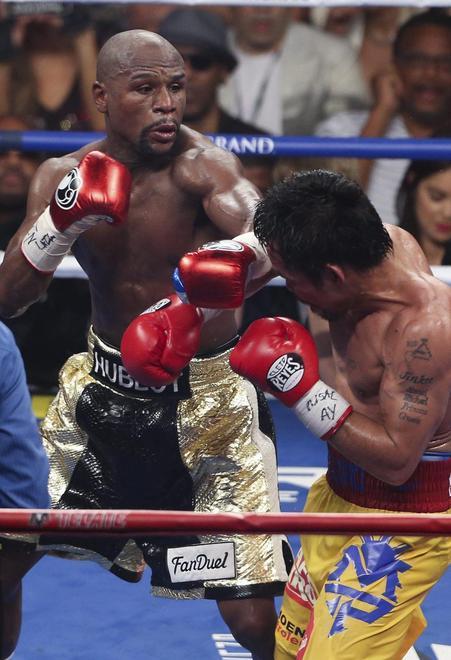Sorpresa Mayweather: batte Pacquiao e poi parla di ritiro 