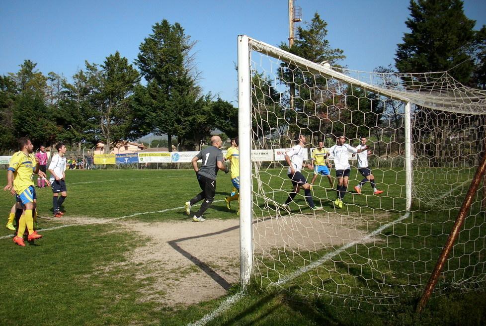 Orgoglio e grinta, Macomerese salva con onore 