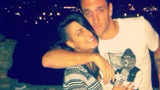 Martina e Gonzalo abbracciati
