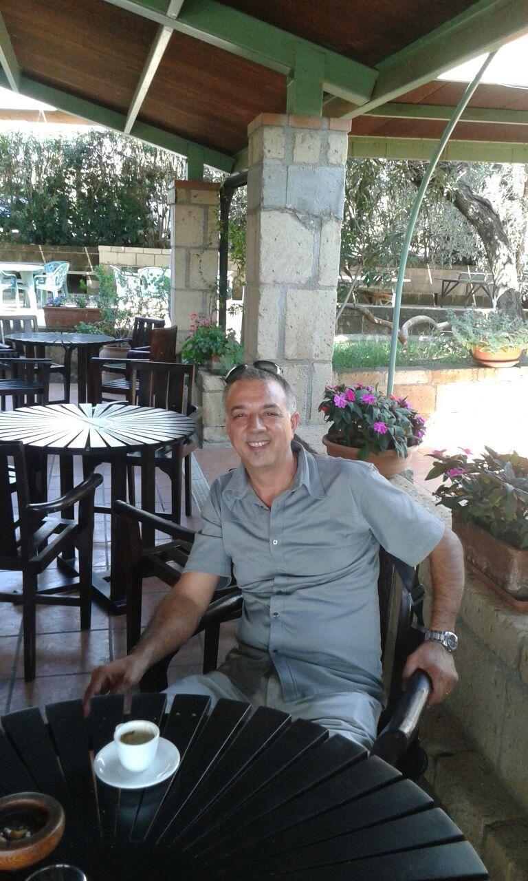 Mario Paolo Pardo, con la famiglia gestiva il bar ristorante La Pinetina a Vada