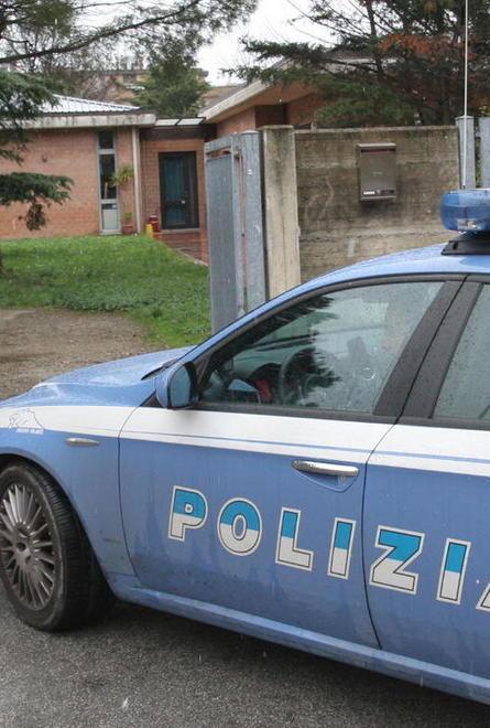 Lite per il parcheggio, spunta un coltello