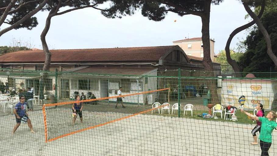 Arriva il beach tennis al Magona