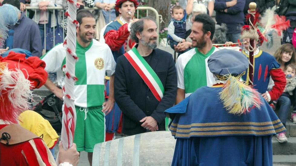 Il palio di S. Croce resta a Suvereto