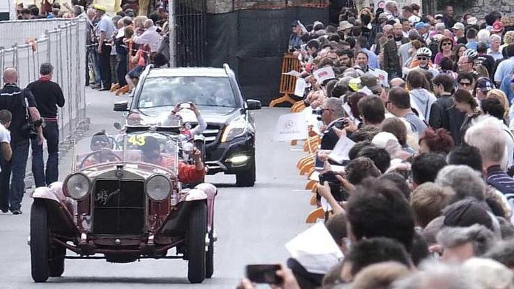 La Mille Miglia sotto la Torre