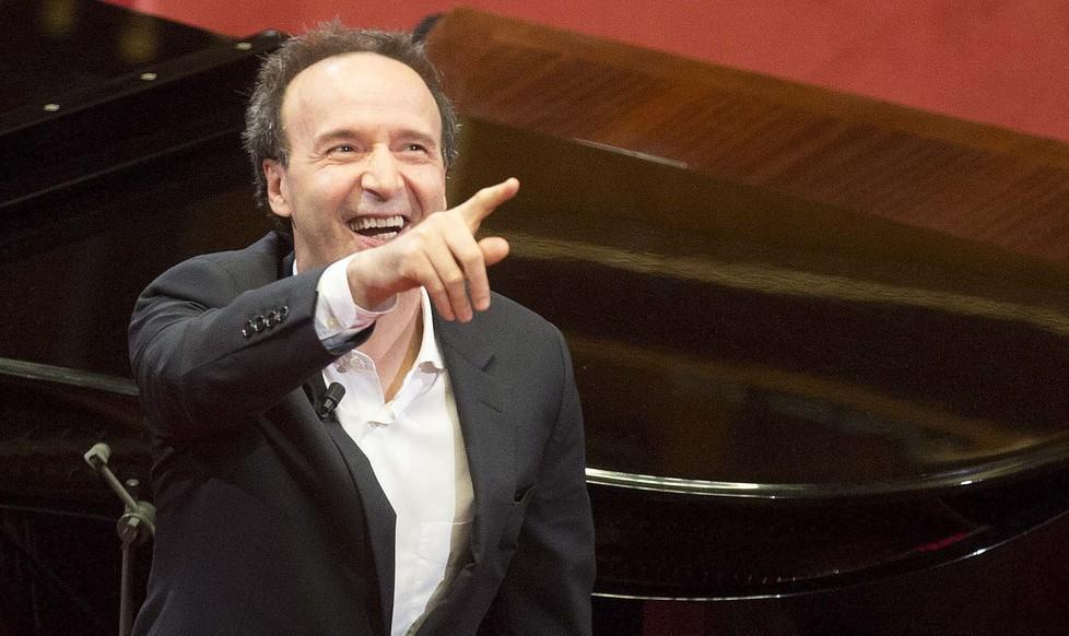 Anniversario di Dante al Senato Standing ovation per Benigni 