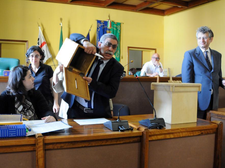 Scheda elettorale, Brodu al primo posto 
