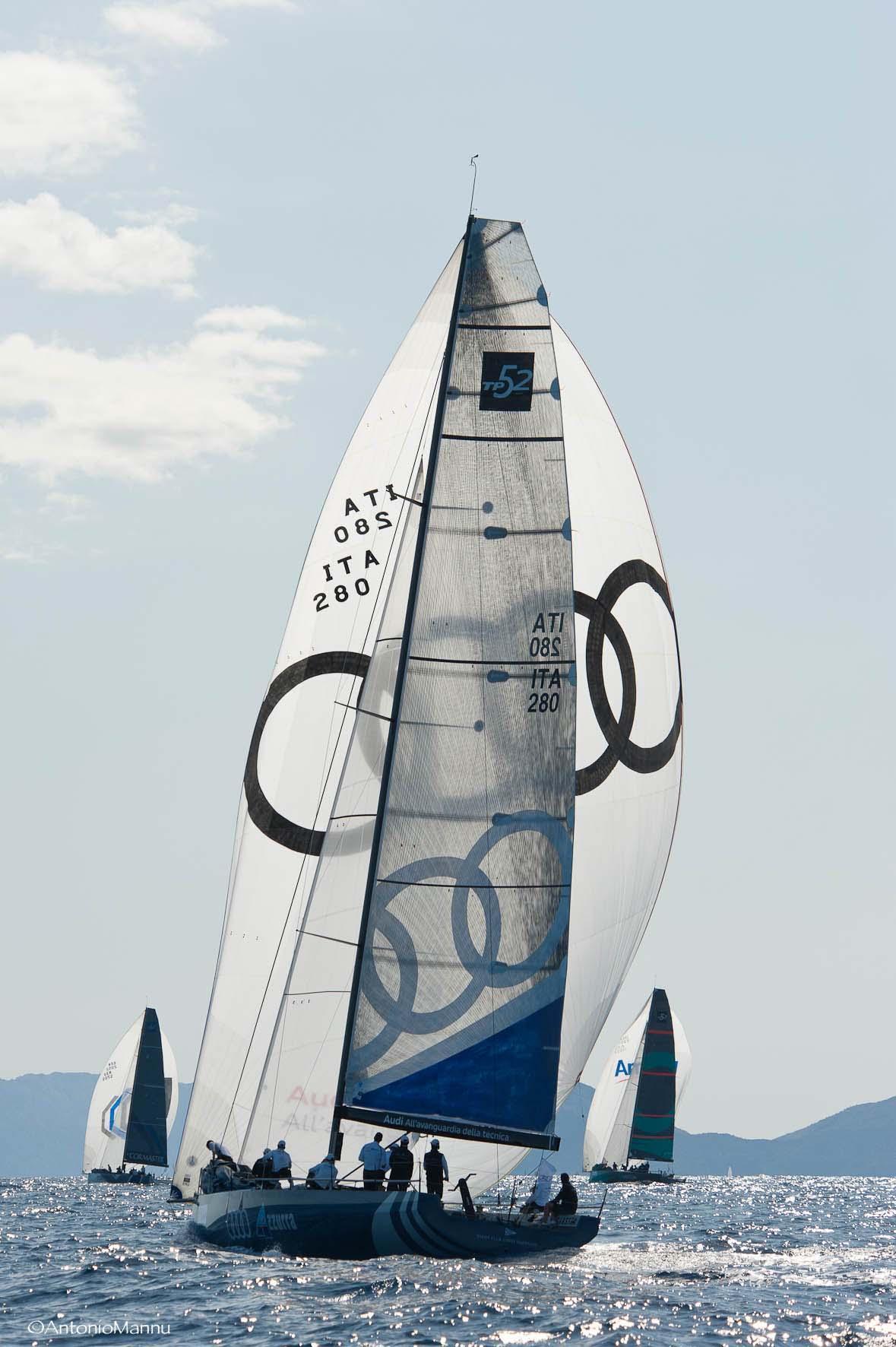 La prima immagine della nuova Azzurra nelle acque di Palma di Maiorca