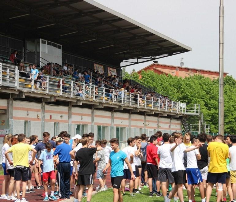 Fanno sport allo stadio Derubati gli studenti 