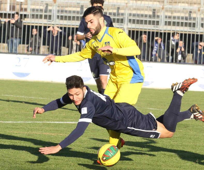Il cuore biancazzurro batte per i down Maglie andate a ruba 