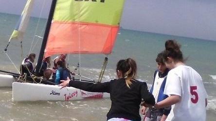 Gli studenti imparano ad andare per mare
