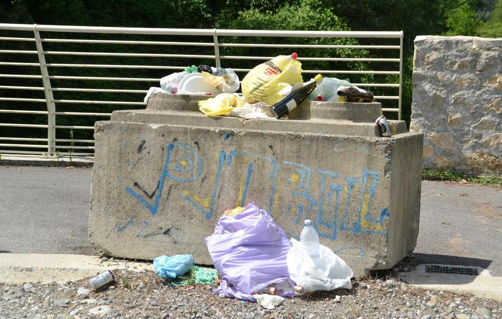 Petizione per la cura del parco fluviale 