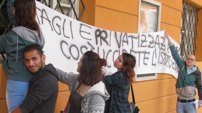 Sciopero, scuole “deserte” ma pochi studenti al corteo