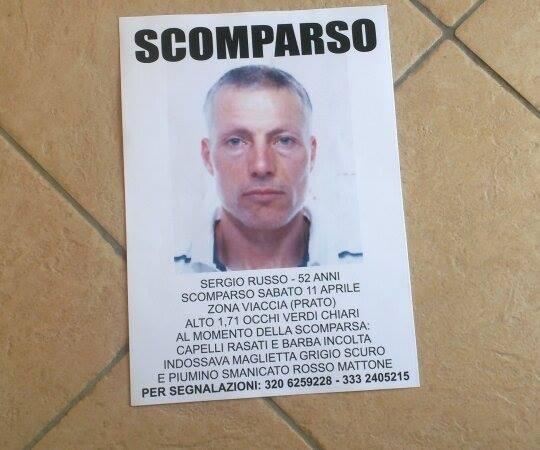 Il volantino con la foto di Sergio Russo