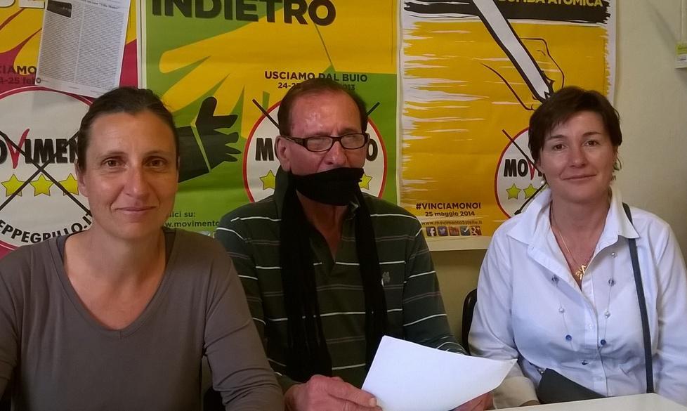 Rifiuti, M5S: «Una gara senza trasparenza»