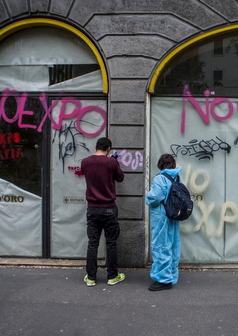 «Facciamo come a Milano reagiamo contro la stupidità»