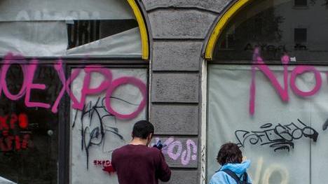 «Facciamo come a Milano reagiamo contro la stupidità»