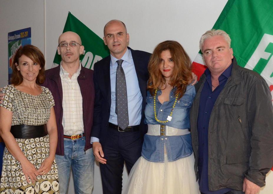 «Solo io al ballottaggio: e vincerò» 