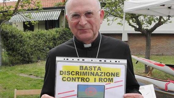 Il vescovo contro la discriminazione