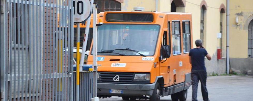 Ispezione nel deposito Ctt sequestrati quattro bus 