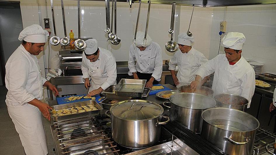 Una foto dell'istituto alberghiero di Oristano