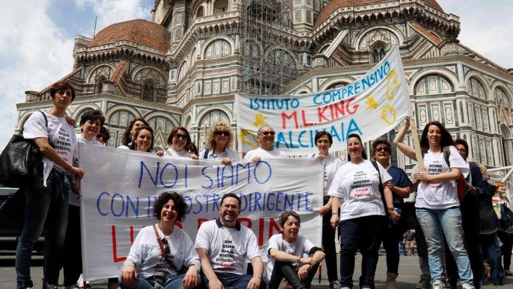 Un momento del sit-in a Firenze
