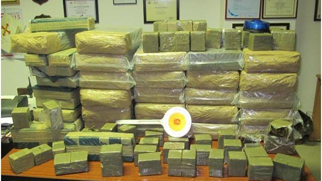 La droga sequestrata dai carabinieri a Cerreto Guidi