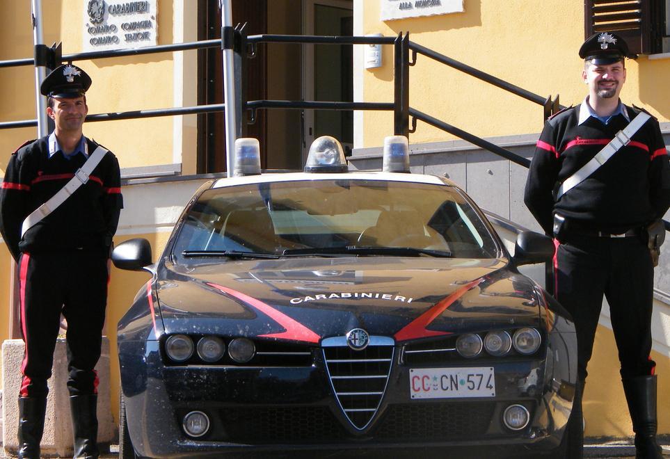 I tre giovani sono stati denunciati dai carabinieri