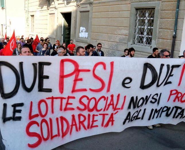 Assalto in Prefettura ex Caserma in aula: estranei alle violenze 
