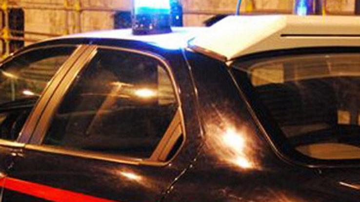 Minaccia la ex convivente e aggredisce i carabinieri