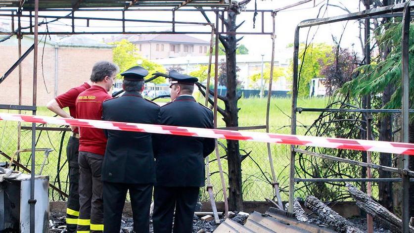 Esplodono due bombole: paura