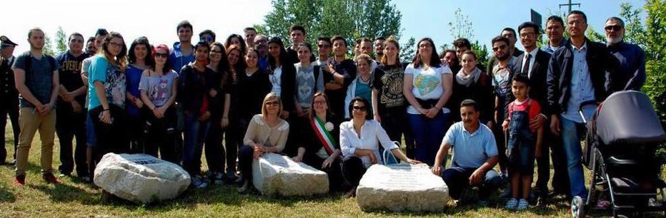 A Correggio un monumento per commemorare le vittime di Charlie Hebdo 