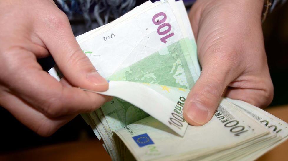 Il contributo del Comune arriva solo per il 45 per cento