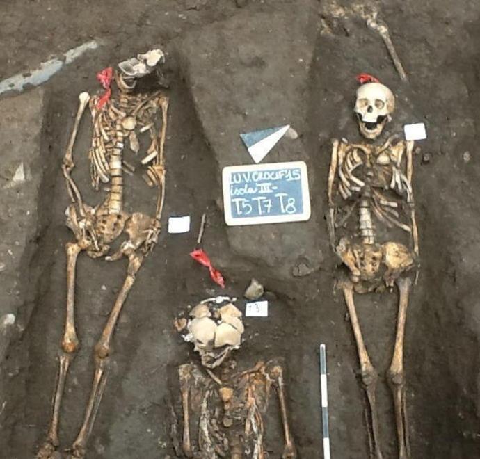 Una necropoli in via del Crocifisso 