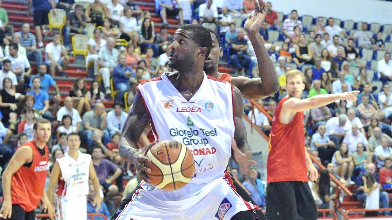La Tesi Group saluta i playoff: vince Milano 78-77