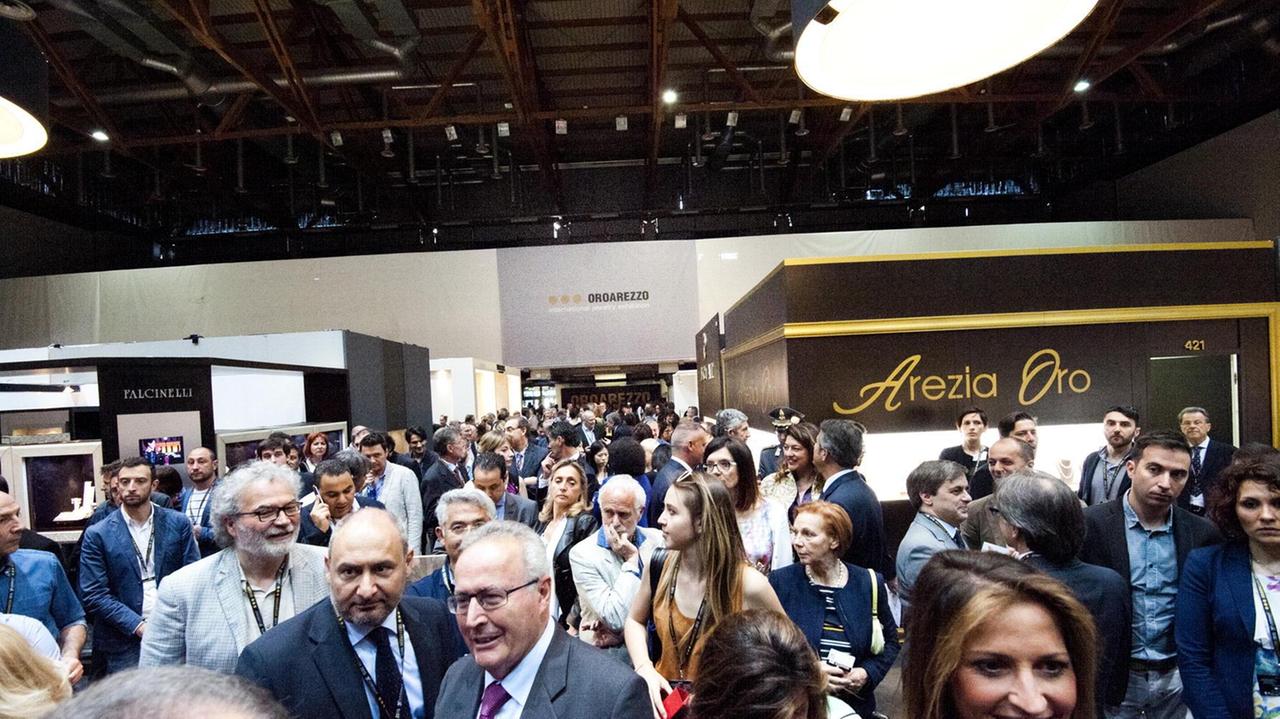 Pubblico alla fiera OroArezzo