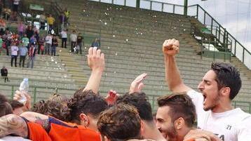 La Pistoiese ci crede rimonta due reti e resta in Lega Pro