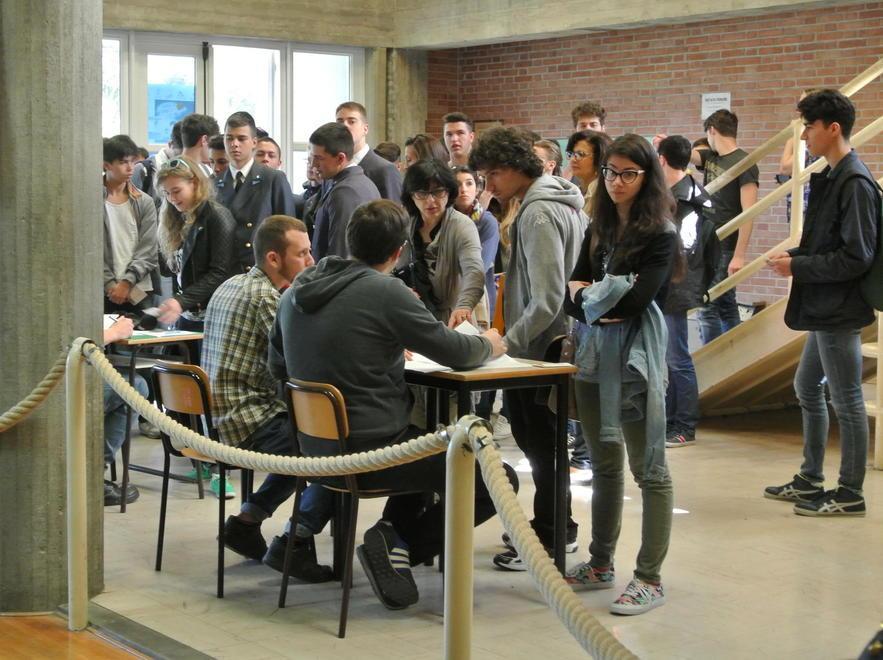Olimpiadi della chimica con 400 studenti 