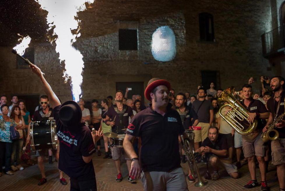 Giannotti: no al festival degli artisti di strada