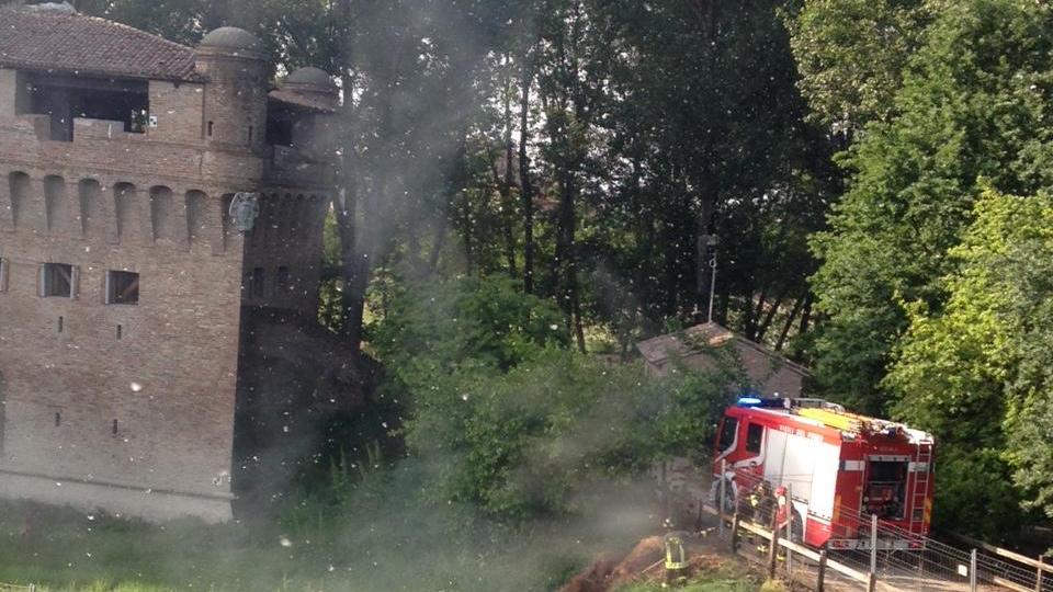 Il fumo dietro la Rocca