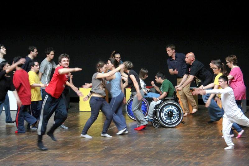 "Ossessione", uno spettacolo per sfidarla
