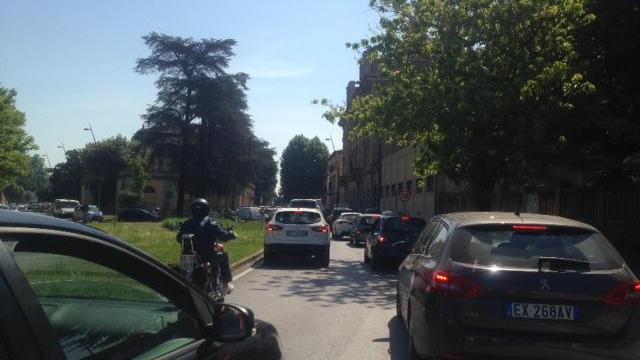 Code in viale Carducci