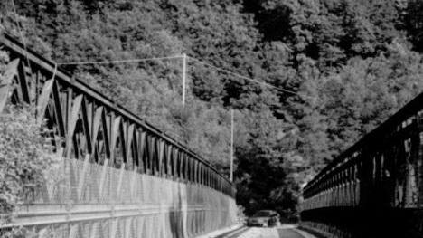 Ponte di Cevoli, lavori sospesi per l’uragano