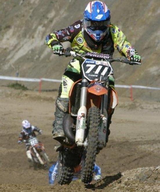 Subito il rombo del motore del Club Torre della Meloria 