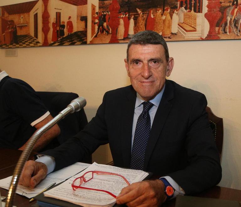 Bilancio, mancano 500mila euro 
