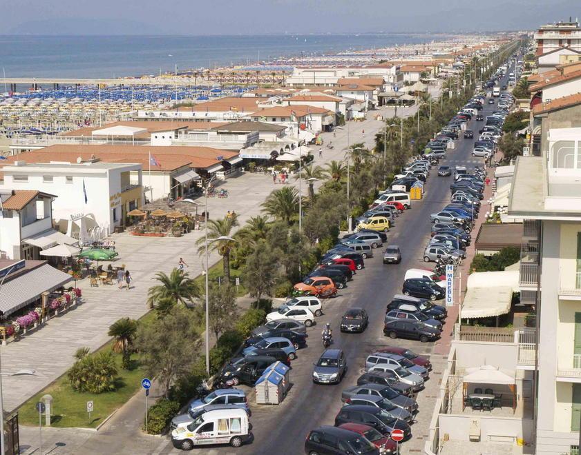 Il lungomare di Lido di Camaiore