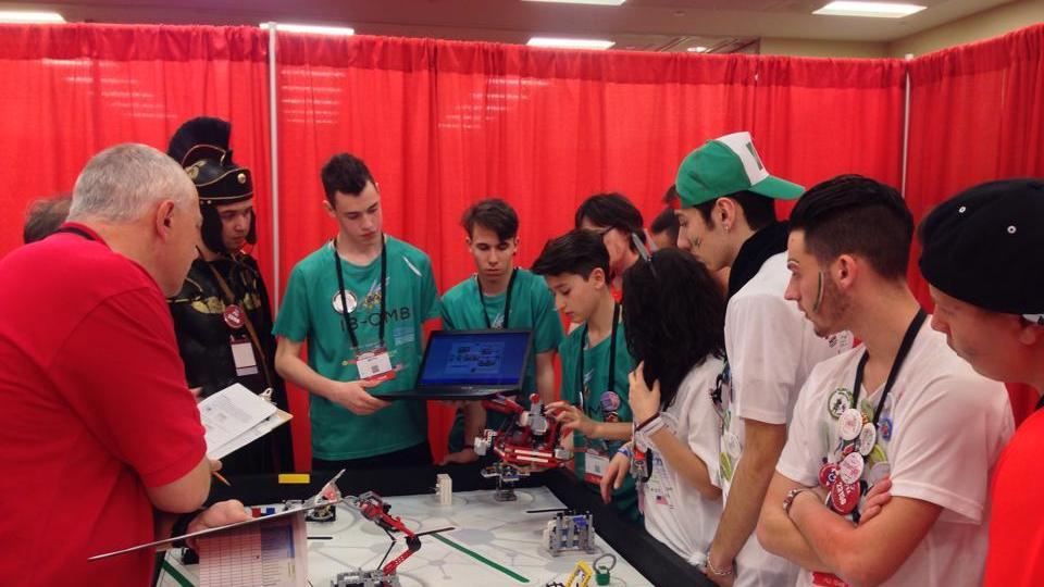 I robot e il sogno americano dei ragazzi dell’Iti