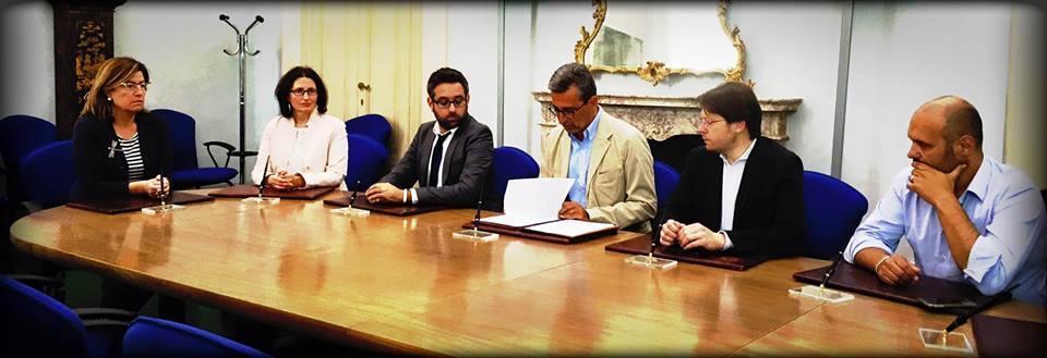 La foto dell'incontro pubblicata sulla pagina Facebook del sindaco di Colle