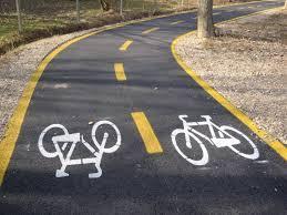 Una pista ciclabile 