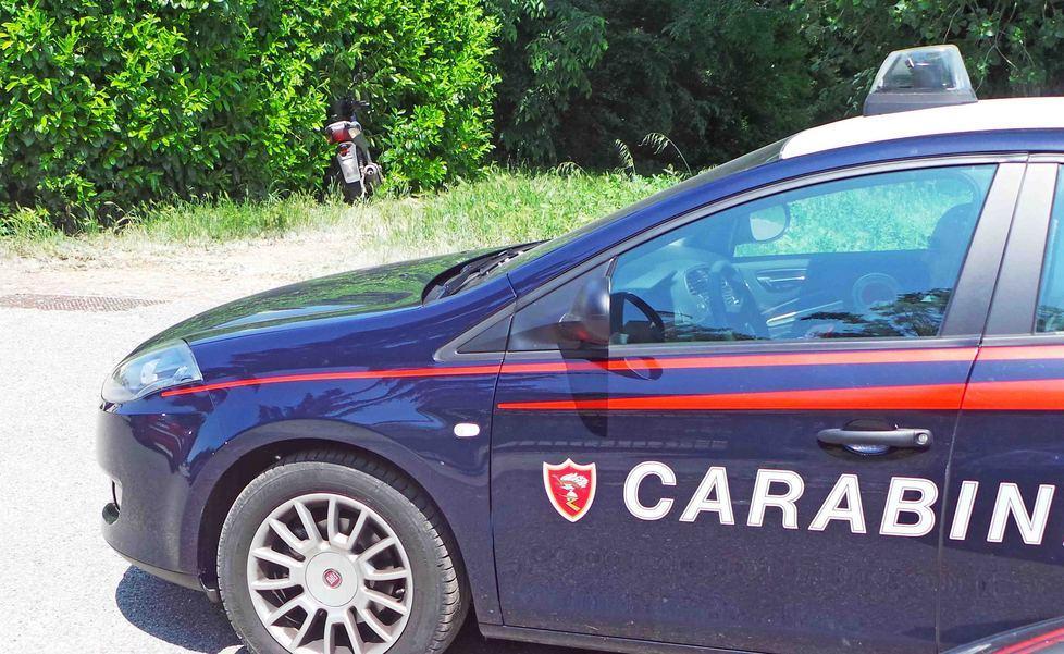 Arrestato dopo aver rapinato un supermercato 