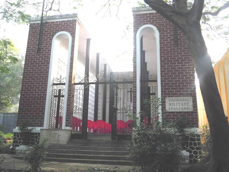 Lo zio morì in India, trovata la tomba dopo 67 anni